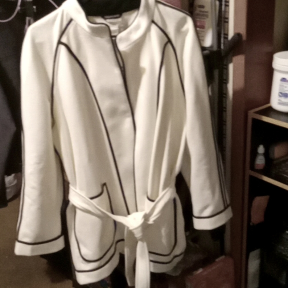 Woman's H&M white felted.  Size 16. Brand new